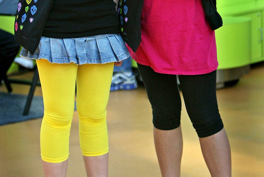 Middle School Girls In Tights